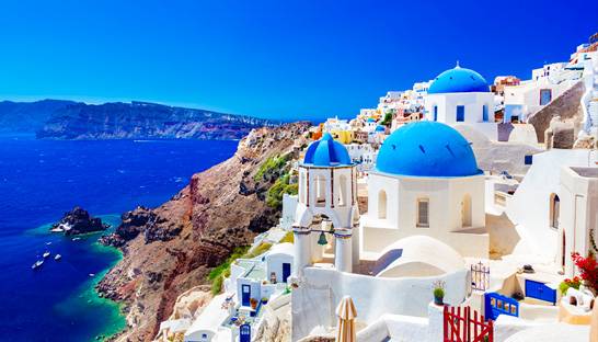 Greece’s tourism sector optimistic about 2018 summer season